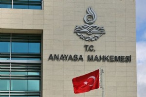 ANAYASA MAHAKEMES’NN CNSEL LK TARF SOSYAL MEDYAYI SALLADI