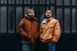 KAAN BONAK & ANIL PYANCI: ’RUHUM TAKSM’DE B’ SERSER’