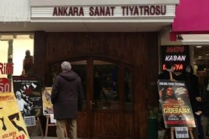 TRKYE’DE TYATROYA BYK KATKILARI OLAN TARH SALON BOALTILIYOR...