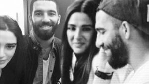 ARDA TURAN VE ASLIHAN DOAN AKI DEVAM EDYOR