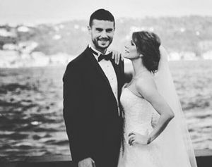 5 YILLIK AKTA MUTLU SON! BERK OKTAY VE MERVE ARAPIOLU EVLEND