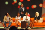 BEYAZ SHOW?DA OV VE KAHKAHA FIRTINASI EST