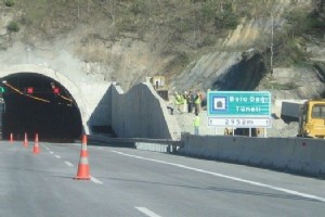 DKKAT?TEM, BOLU DAI TNEL IKII 3 AY TRAFE KAPATILACAK