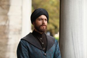 BURAK TOZKOPARAN MEVLANIN BYK OLU "SULTAN VELED" LE MEST- AK’TA