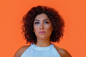 BURCU KISAKREK’TEN YEN TEKL ’’RENKL UURTMALAR’’