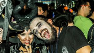 ZLEM TEKN VE CADILARI KADIKY DOROCKXL’IN HALLOWEEN PARTS’NDEYD