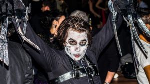 ZLEM TEKN VE CADILARI KADIKY DOROCKXL’IN HALLOWEEN PARTS’NDEYD