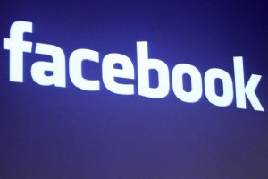 FACEBOOK’A YEN ZELLKLER GELD! FACEBOOK RENKLENYOR