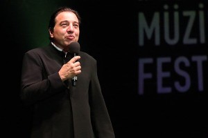 FAZIL SAY’DAN  KONUDA HKMETE TEPK