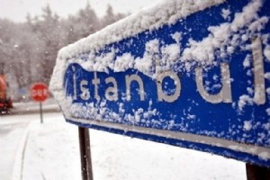 METEOROLOJ TARH VEREREK UYARDI! STANBUL VE ANKARA’YA KAR GELYOR