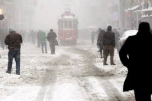 HAVA SICAKLIKLARI 10 DERECE DECEK, STANBUL’A KAR GER DNYOR