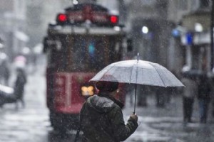 METEOROLOJ’DEN STANBUL N SON DAKKA UYARISI: SERN VE YAILI HAVA GELYOR