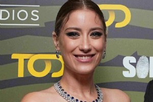 HAZAL KAYA DOUM SONRASI NASIL SIFIR BEDEN OLDU? TE ZAYIFLAMA SIRRI...