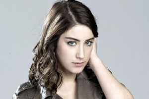 HAZAL KAYA’DAN BAKAN KOCA’YA TEPK: ’’NE BEKLYORSUNUZ...’’