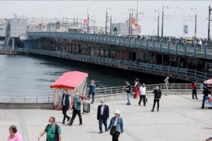 STANBUL’DA 109 YILIN REKORUNU KIRAN SICAKLIKLAR ERKEN YAZ YAATACAK