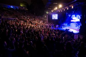 KENAN DOULU HARBYE KONSERNDE AIKLADI ’BU BENM VEDAMDIR’