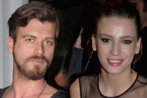 KIVAN TATLITU SERENAY SARIKAYA AYNI DZDE OYNAYACAK