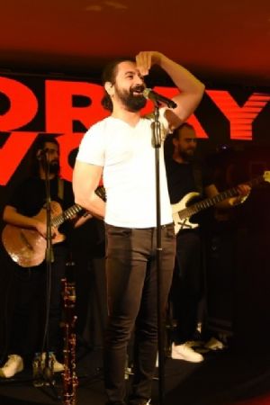 KORAY AVCI ’’KADINLARI SALARINI TARARKEN RAHAT BIRAKIN’’