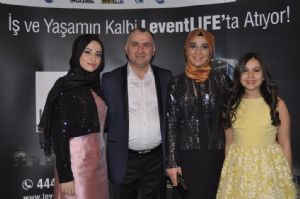 MAGAZNC. COM’UN GECESNE YILDIZ YADI