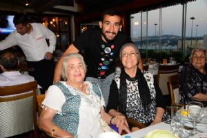 SELDA - MEHMET TOPAL’DAN BAYRAM YEME