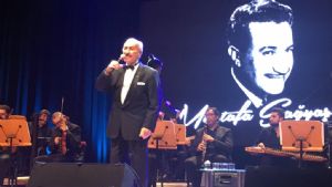 MUSTAFA SAYAAR’IN SAYGI KONSERNDE NL RENCLER BULUTU!