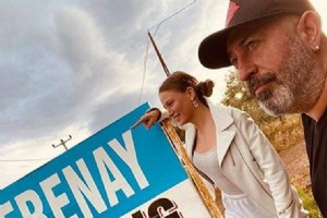 SERENAY SARIKAYA ’YAHU BR NSANIN BU KADAR DA STNE GELNMEZ K’