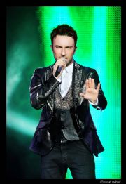 TARKAN AVRUPA TURNESN SEVENLER N KLP YAPTI