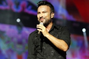 TARKAN’DAN FDEL CASTRO MESAJI