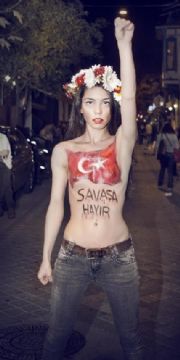 FEMEN?N TRK YESNE SEVGLSNDEN BYK OK